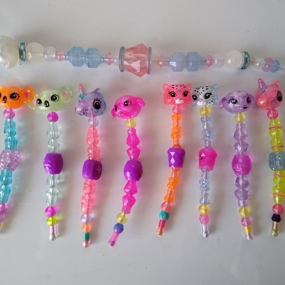 Twisty Petz girls beaded bracelet and pets